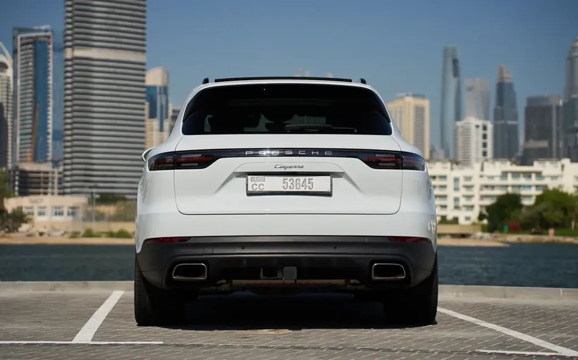 Porsche Cayenne rental Dubai 4
