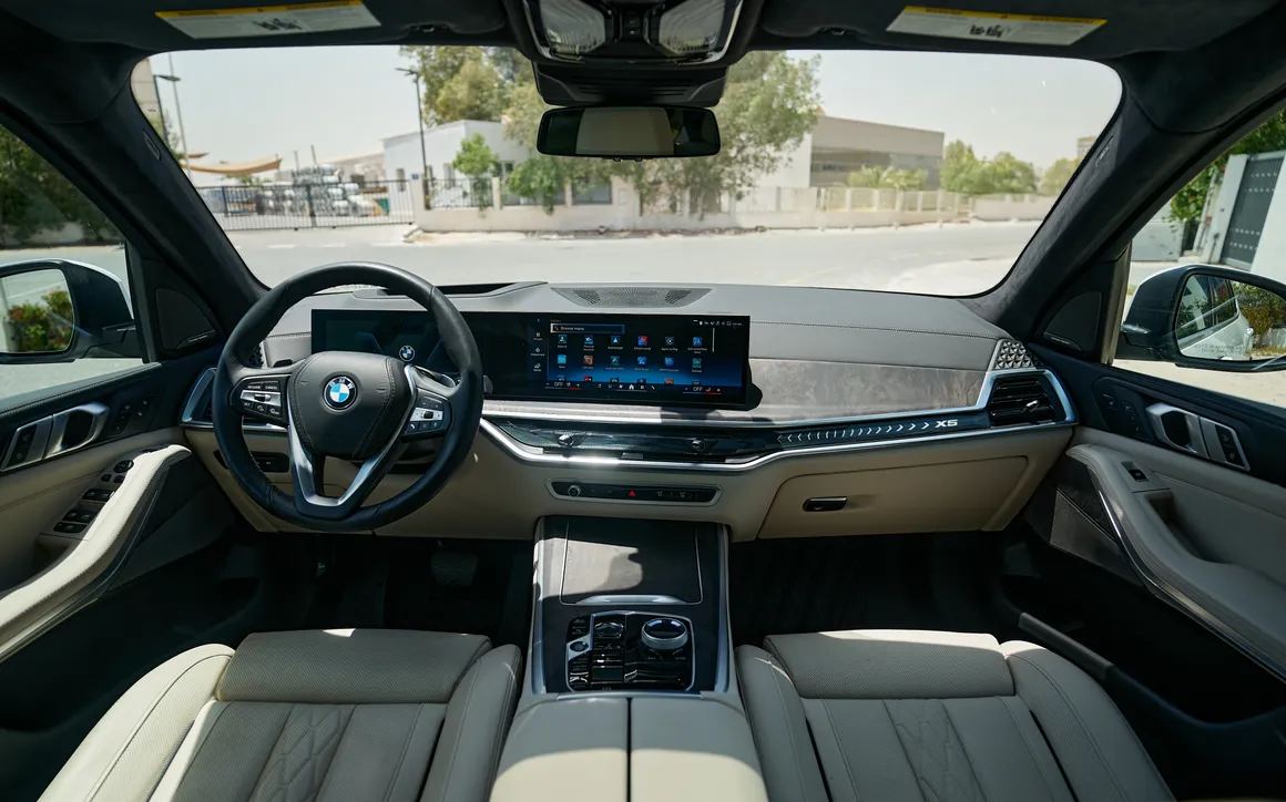 BMW X5 xDrive40i rental Dubai 5