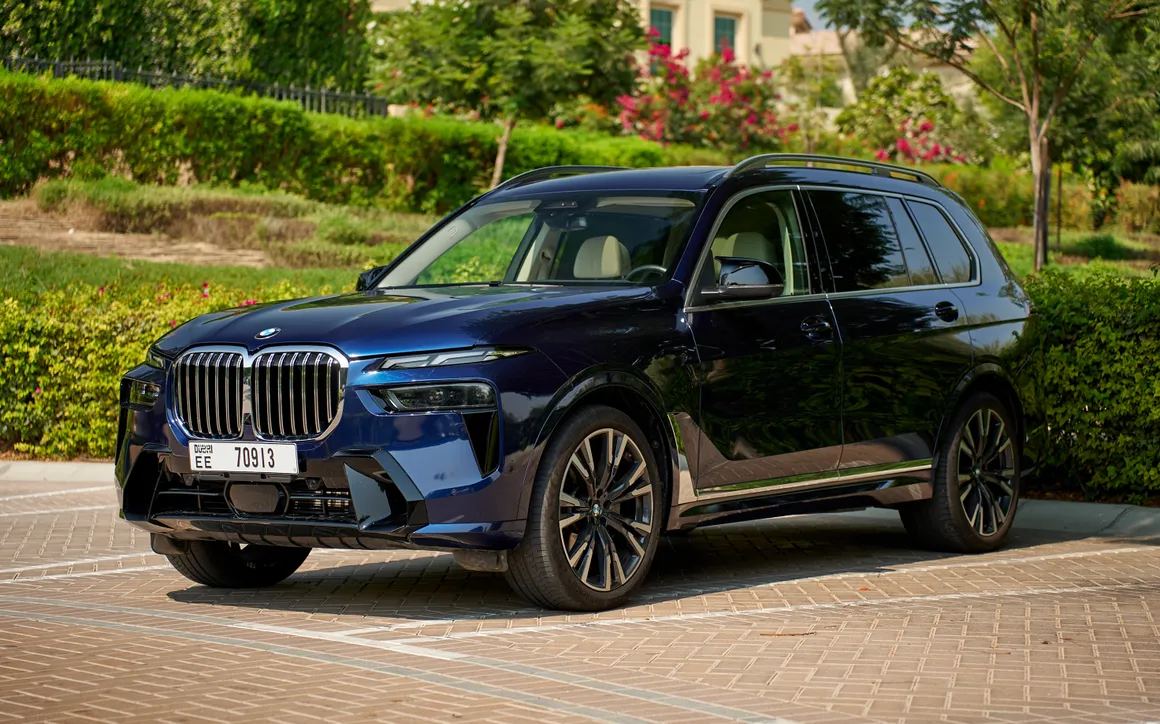 BMW X7 xDrive40i rental Dubai 1