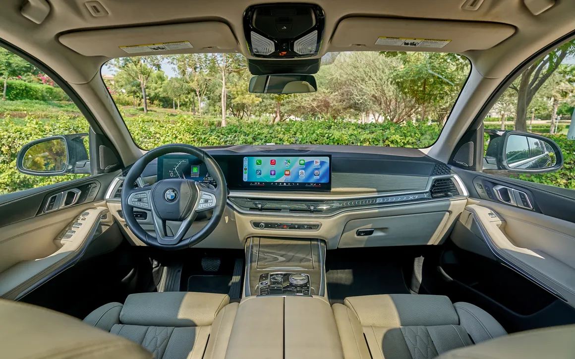 BMW X7 xDrive40i rental Dubai 6