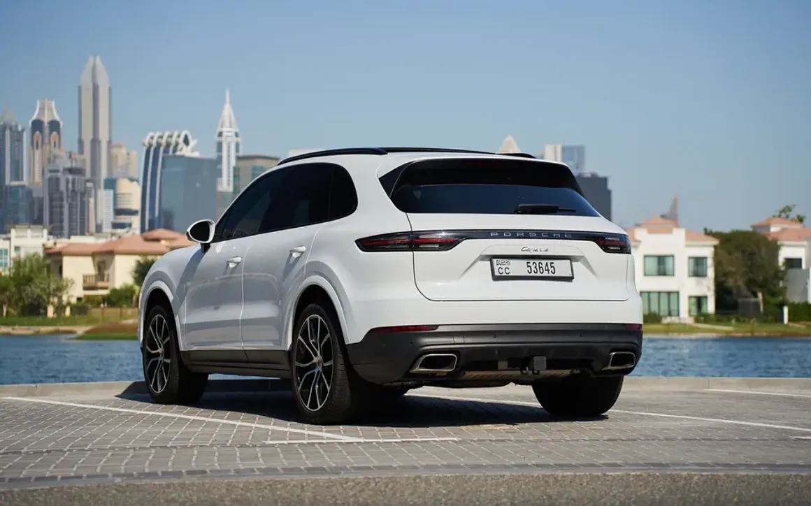 Porsche Cayenne rental Dubai 3