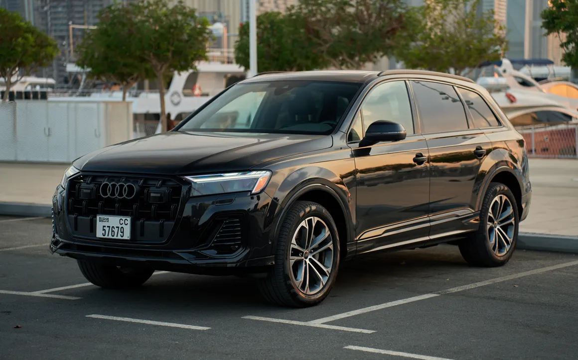 Audi Q7 rental Dubai 1
