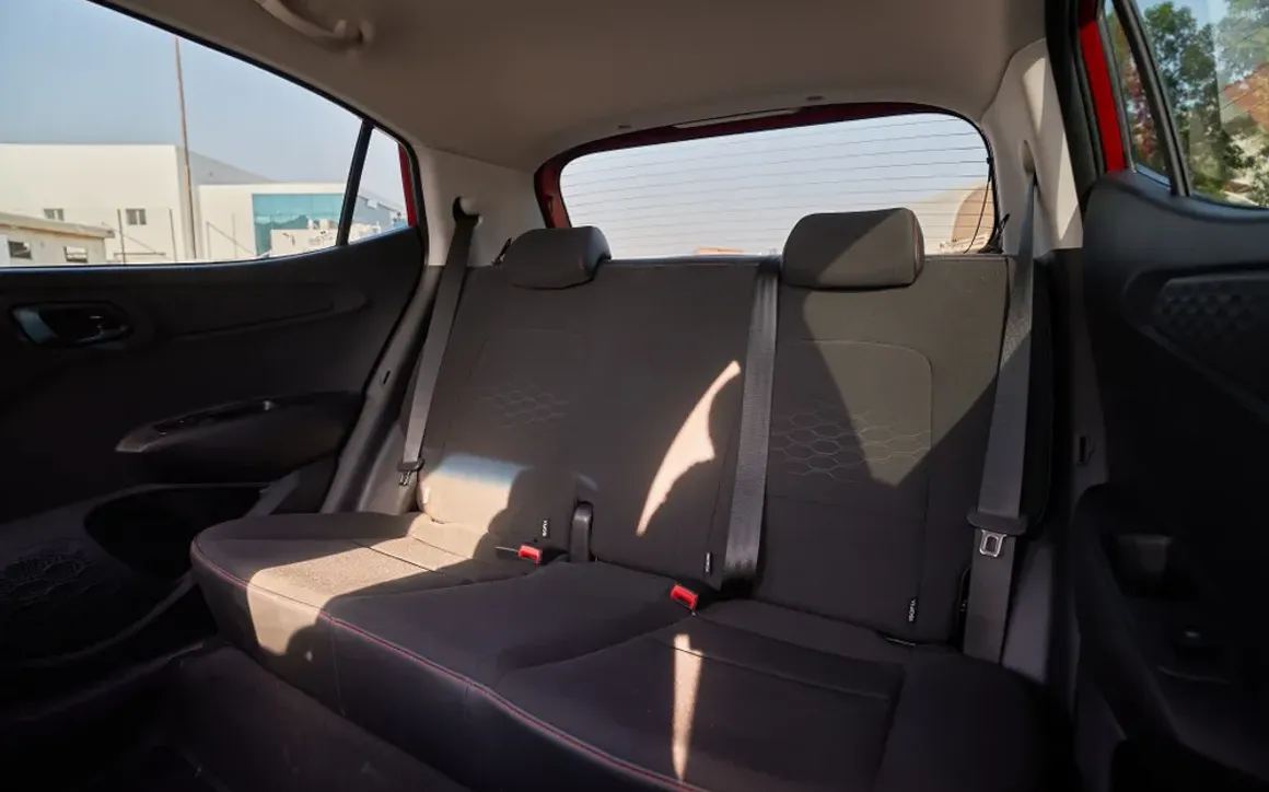 Hyundai Grand i10 rental Dubai 5