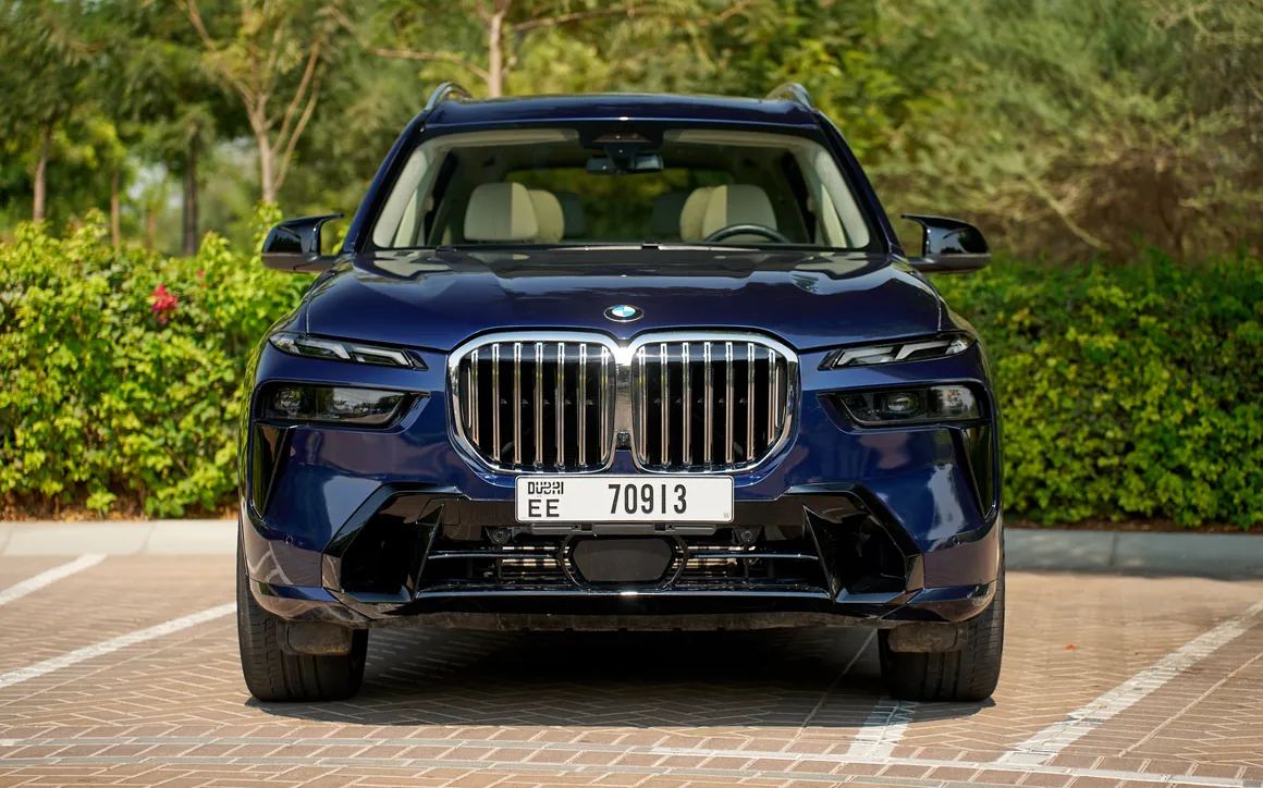 BMW X7 xDrive40i rental Dubai 2