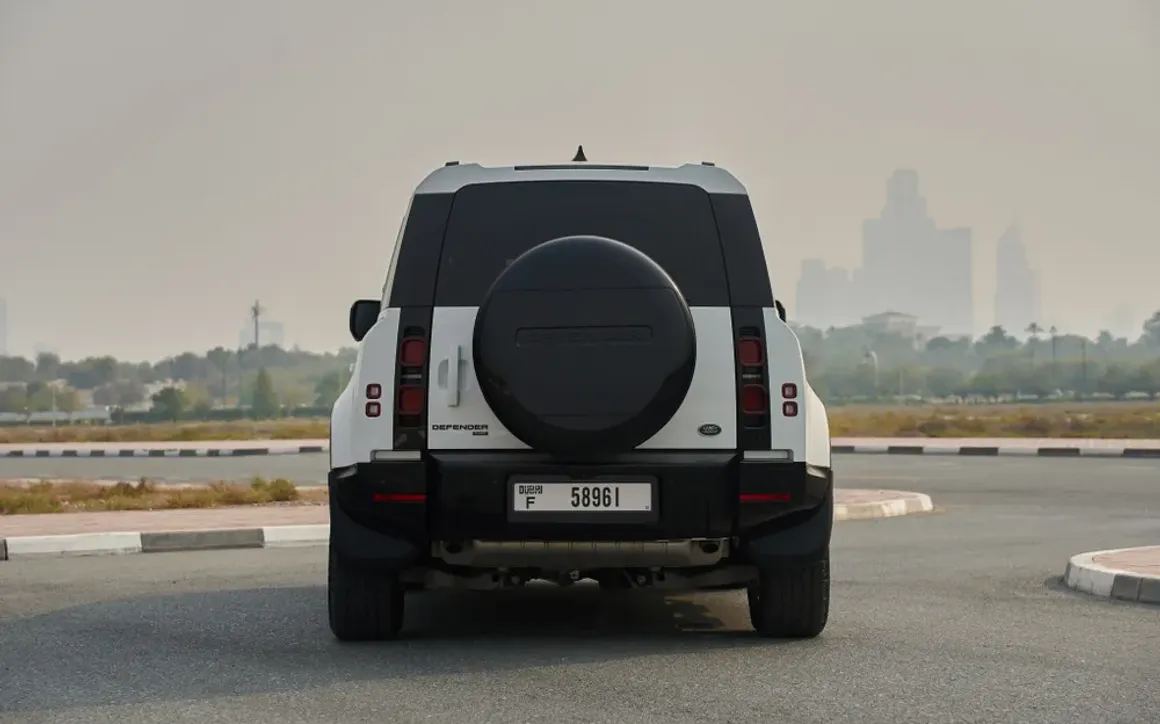 Land Rover Defender 110 rental Dubai 4